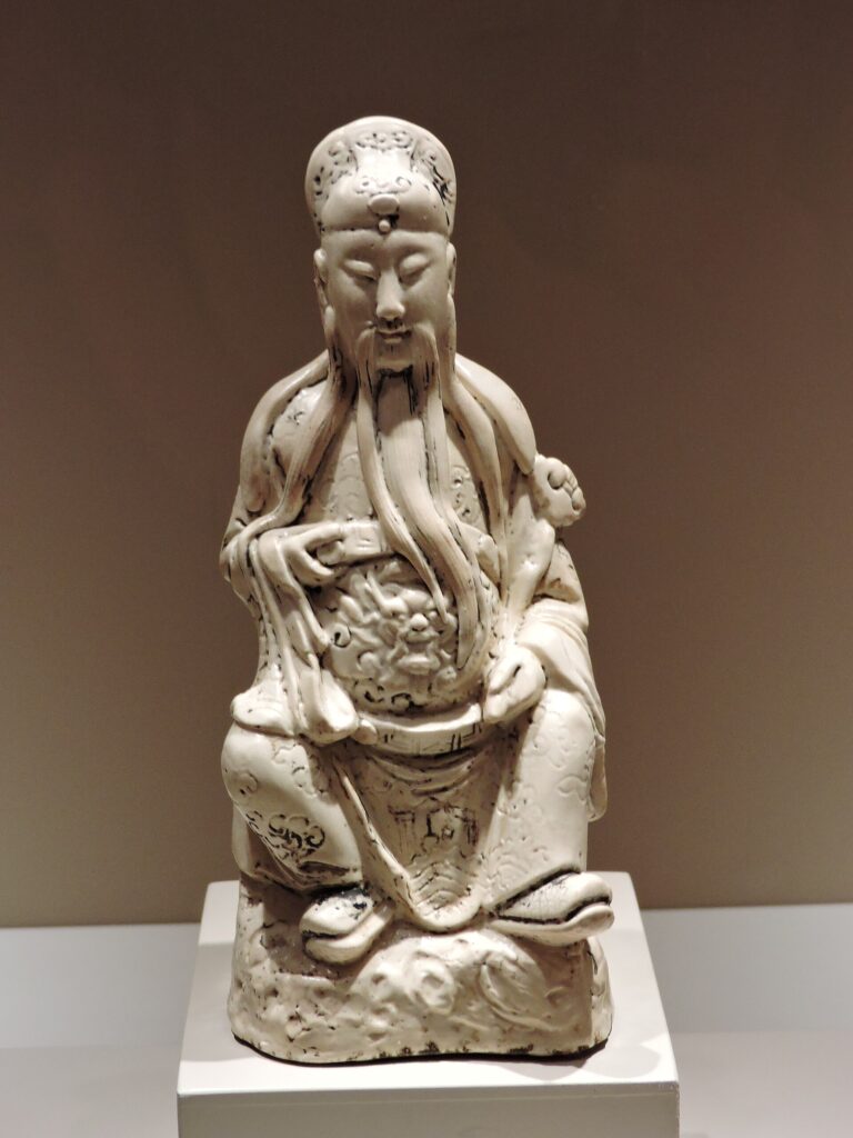 Porcelain with white glaze figurine of Guandi, the god of war. Ming Dynasty, 16th-17th cent. (29043742482)